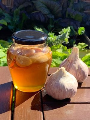 How to Eat Fermented Garlic Honey: A Culinary Adventure into the Unknown